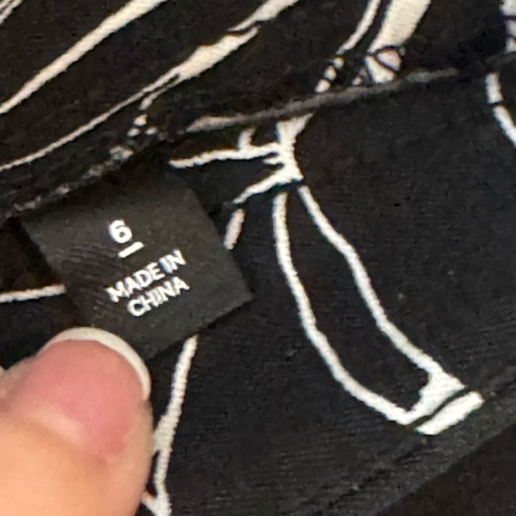 Rafaella Black and White Bermuda Shorts with Tropical Leaf Print - Picture 8 of 9